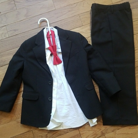 Izod Other - Boys suit size 8